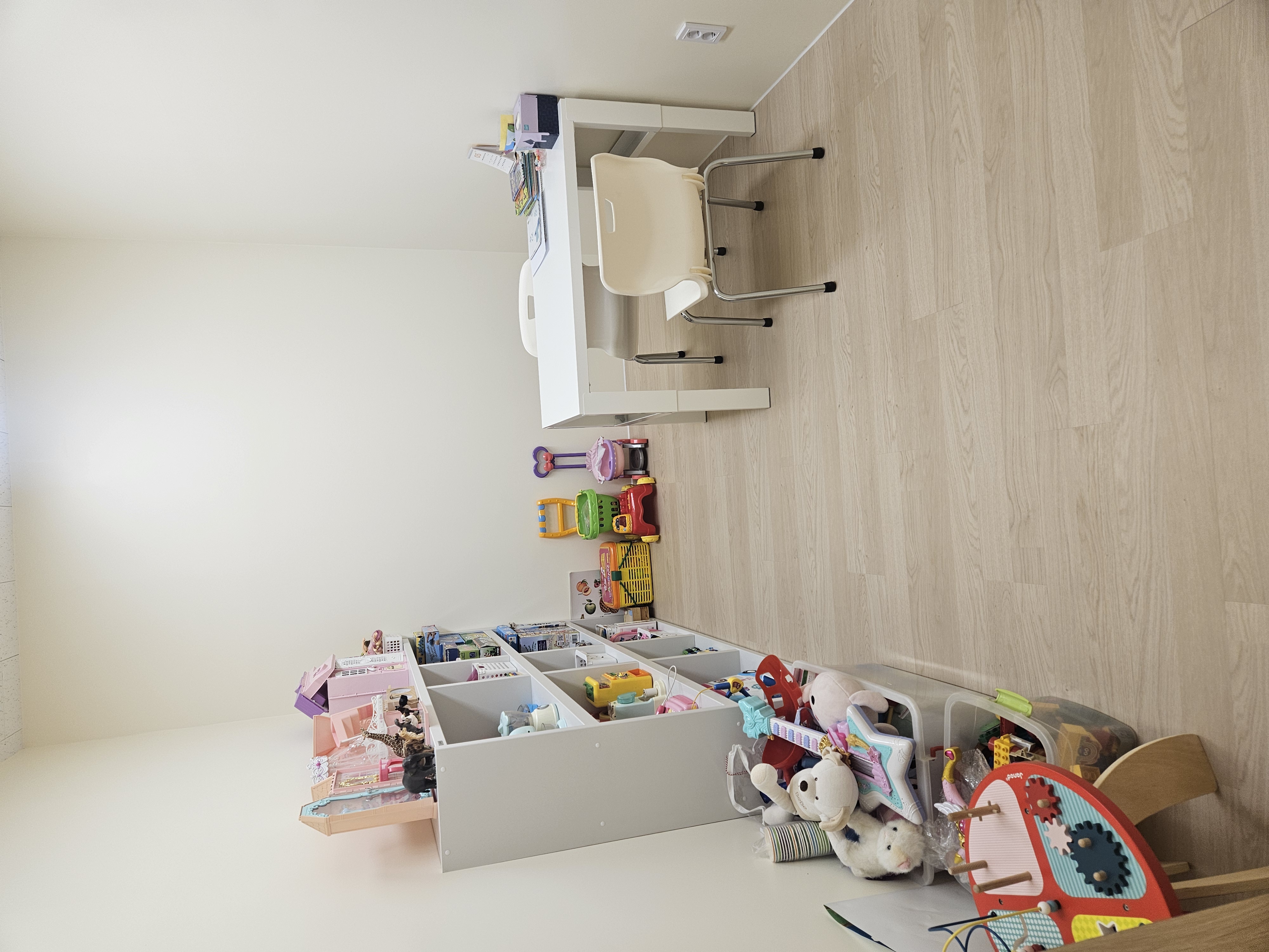 Room1